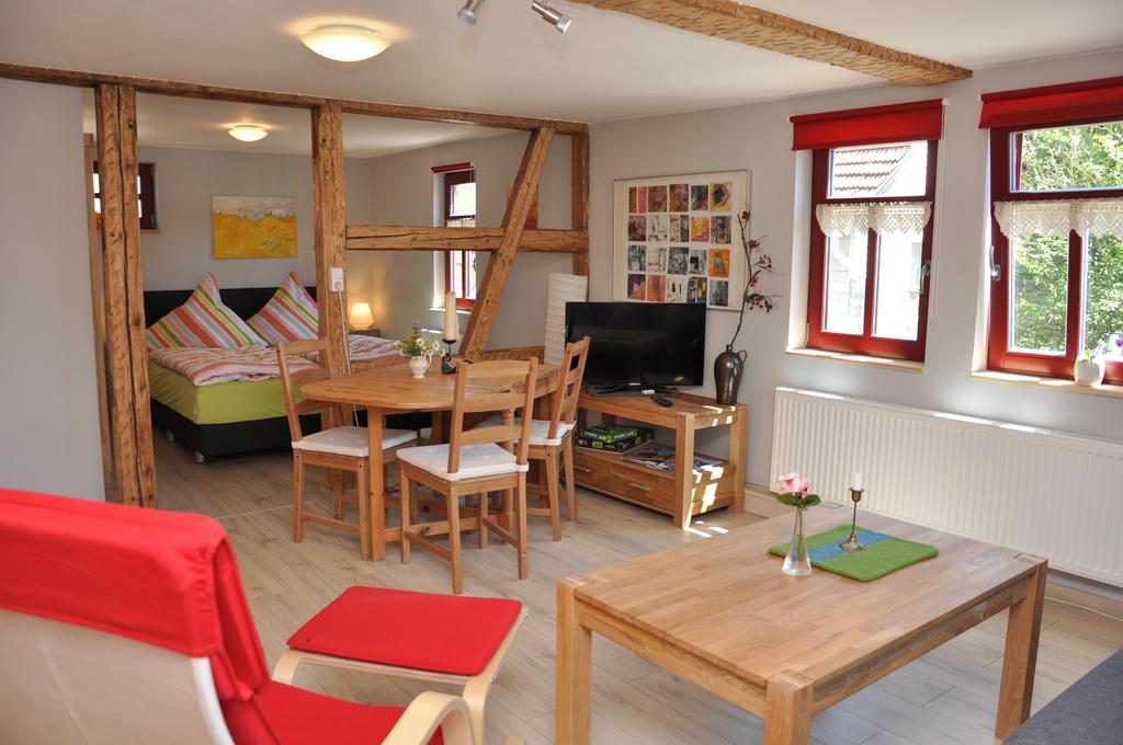 Cafe Landart Im Thueringer Finistere Apartment Plaue  Ruang foto