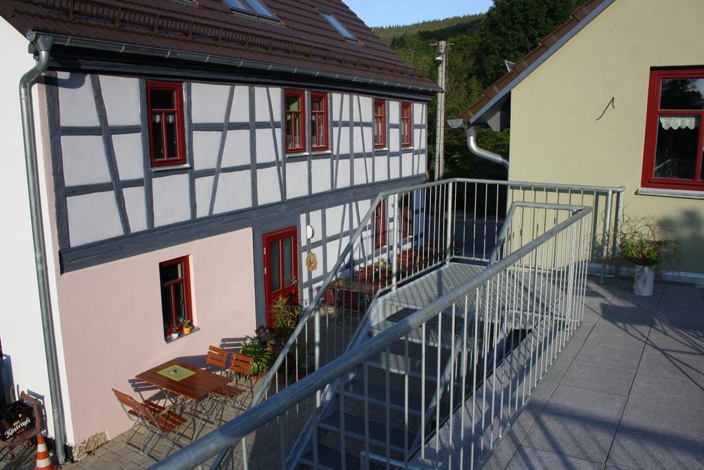 Cafe Landart Im Thueringer Finistere Apartment Plaue  Ruang foto