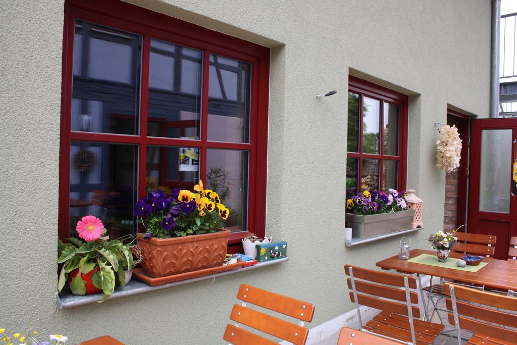 Cafe Landart Im Thueringer Finistere Apartment Plaue  Bagian luar foto