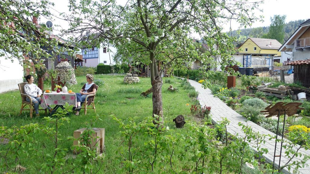 Cafe Landart Im Thueringer Finistere Apartment Plaue  Bagian luar foto